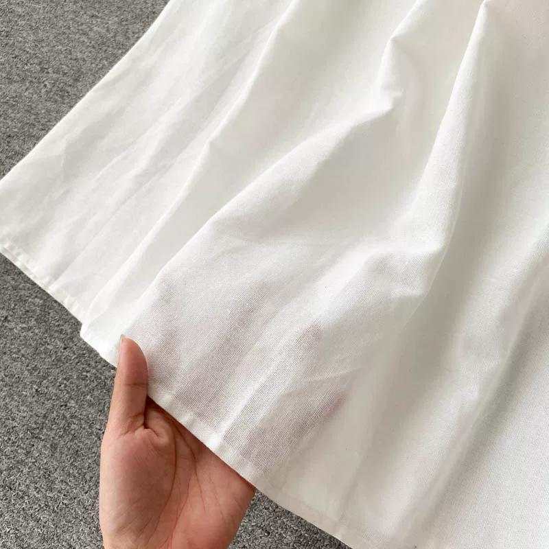 Bohemian Ethnic Style Embroidered Flowers, Round Neck, Lantern Sleeves, Pleated Loose, Slimming, Versatile Long Dress for Women