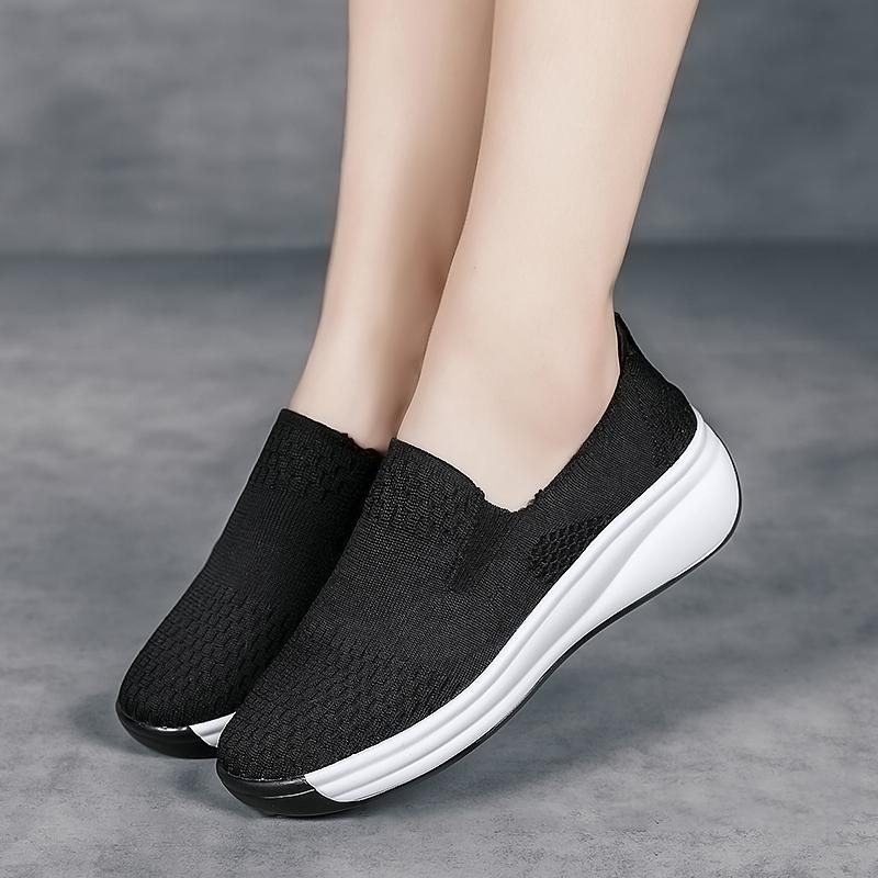 2025 Breathable Loafers Women Spring Summer Slip On Knitted Sports Shoes Woman Anti Slip Soft Sole Walking Shoes Lady