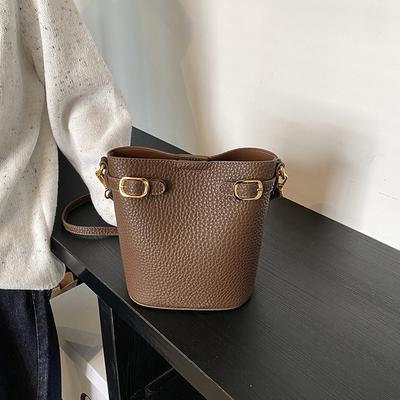 Retro Bucket Bag Women's Autumn and Winter New Casual Simple Texture Messenger Bag Fashionable Commuter Shoulder Bag Women