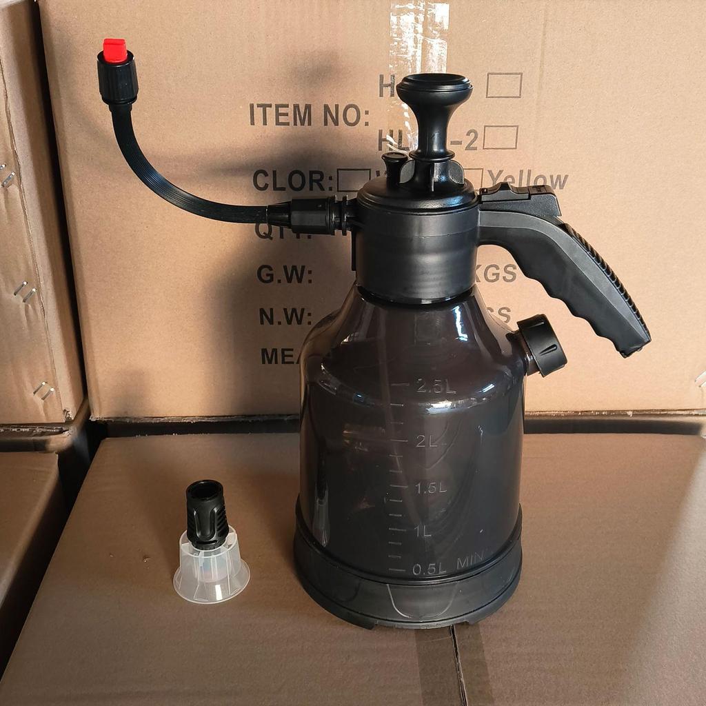 2-Liter Car Wash Foam Sprayer with Fan-Shaped Nozzle