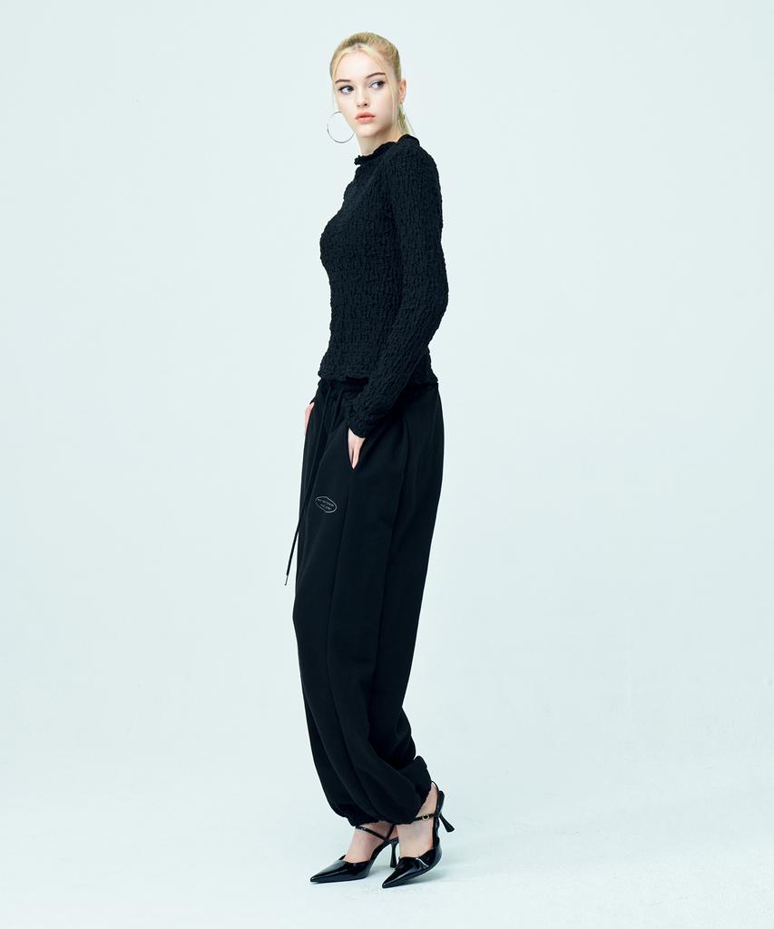 Attention Row For Woman Cloud Winkle Half-Neck Long-Sleeve T-Shirt (Black)