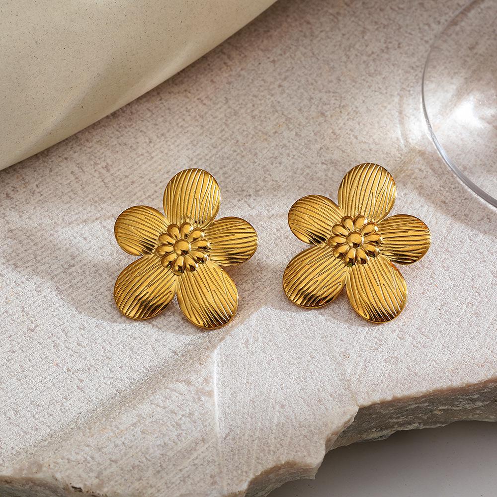 Stainless Steel Petal Earrings: Fashionable Non-fading Light Luxury Flower Dangles In New Chinese Style for Women