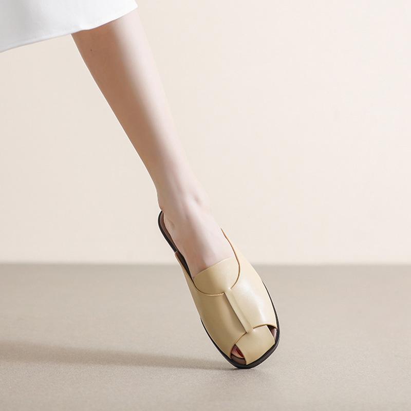 Damskie letnie kapcie luksusowe sztuczna skóra buty domowe dla kobiet 2024 wygodne na boso do chodzenia na zewnątrz