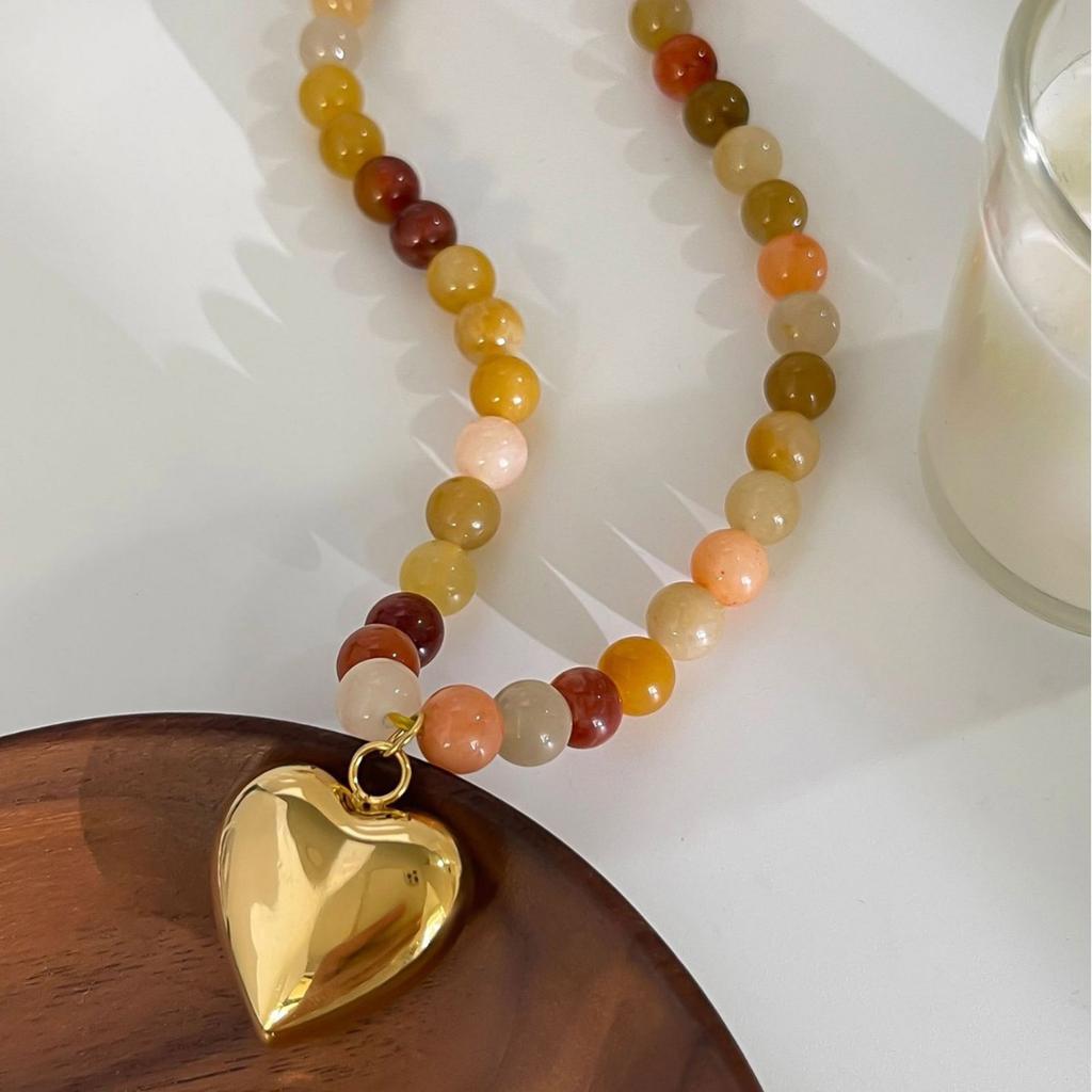 Bohemia Natural Stone Necklace Handmade Beaded Chain Necklace Gold Plated Heart Pendant Necklace Present for Women