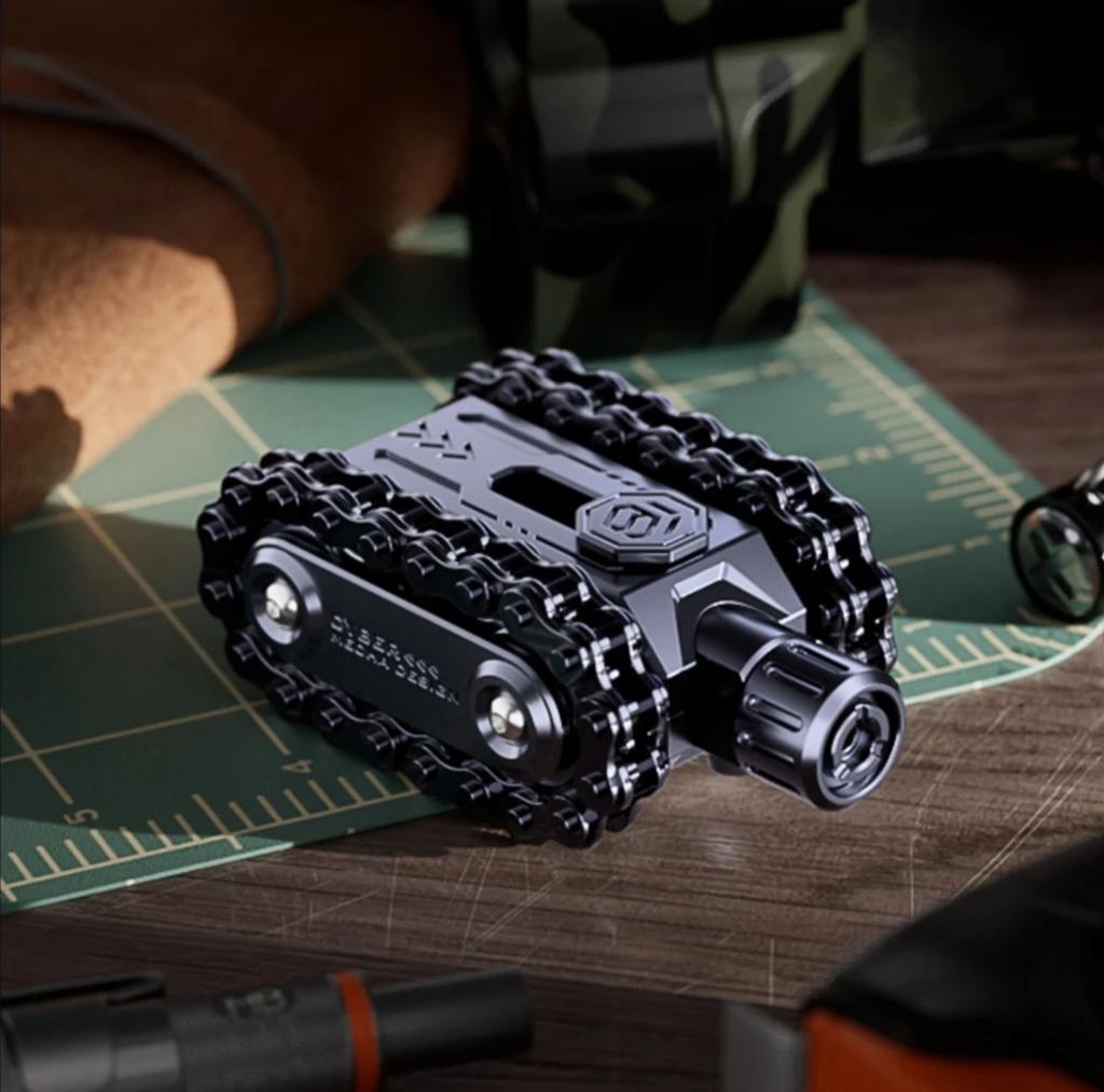 Edc Metal Fidget Spinner Tank 002 Gear Roller Desk Toy Relieving Stress Sensory Toys Anti Stress Fidget Fidgeting Toys