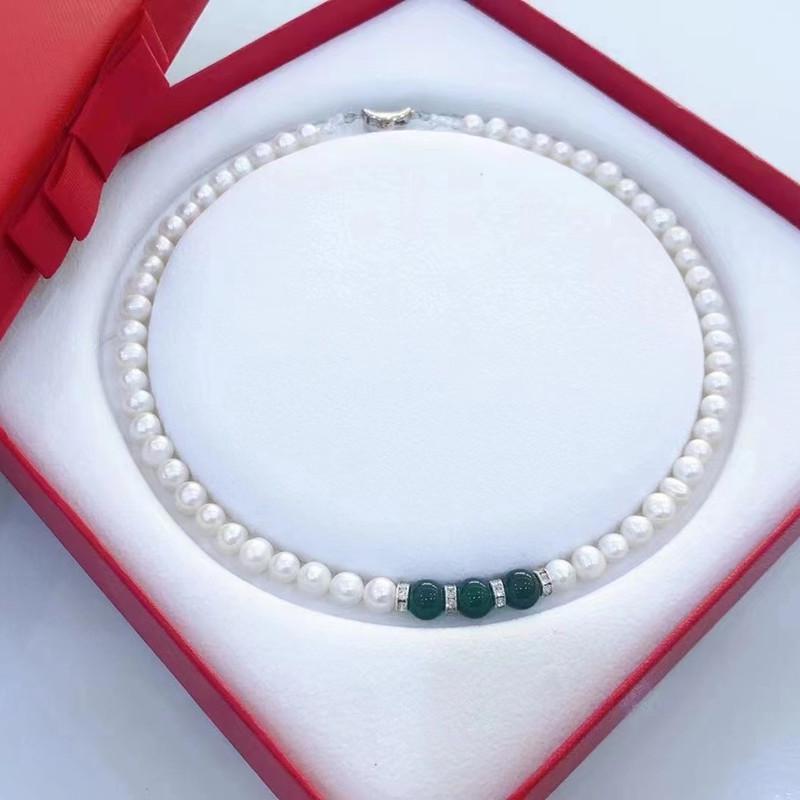 Mother's Day Gift: Women's Natural Sika Shell Pearl & Agate Pendant Clavicle Choker Necklace