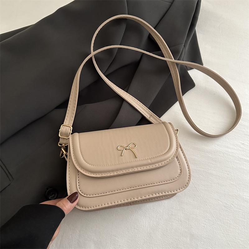 New armpit bag women's simple solid color shoulder saddle bag trendy fashion messenger small square bag