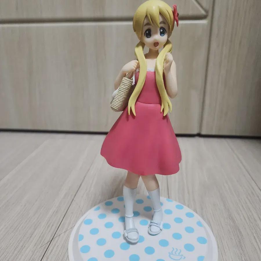 

K-on Tsumugi Figure
