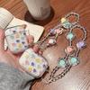 The bracelet is suitable for Apple 1/1/1/1st generation transparent earphone case airpodspro1 earphone cover hanging chain design is cute