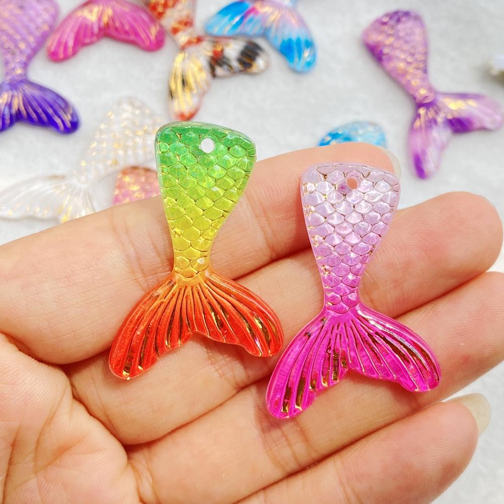 10 Stück Gemischte Glänzende Farbige Meerjungfrauenflosse Mit einem Loch für Scrapbooking, Hochzeitsdekoration & DIY Schmuckherstellung Zubehör