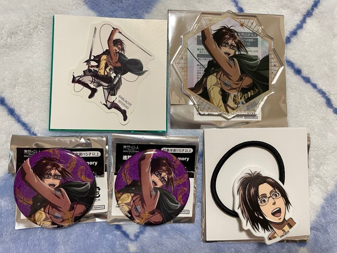 

[USED] Attack on Titan Attack on Memory Colored Paper Coaster Can Badge Hanji