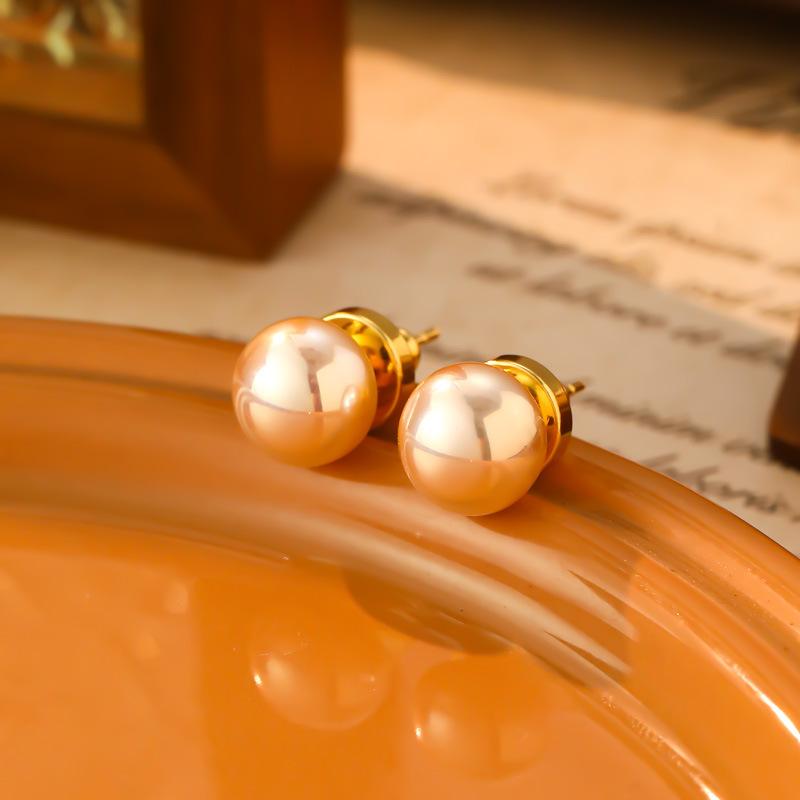 Luxury Mabe Pearl Earrings Flat Round Mermaid Luster Elegant Women High-End Versatile Jewelry Gift 18K