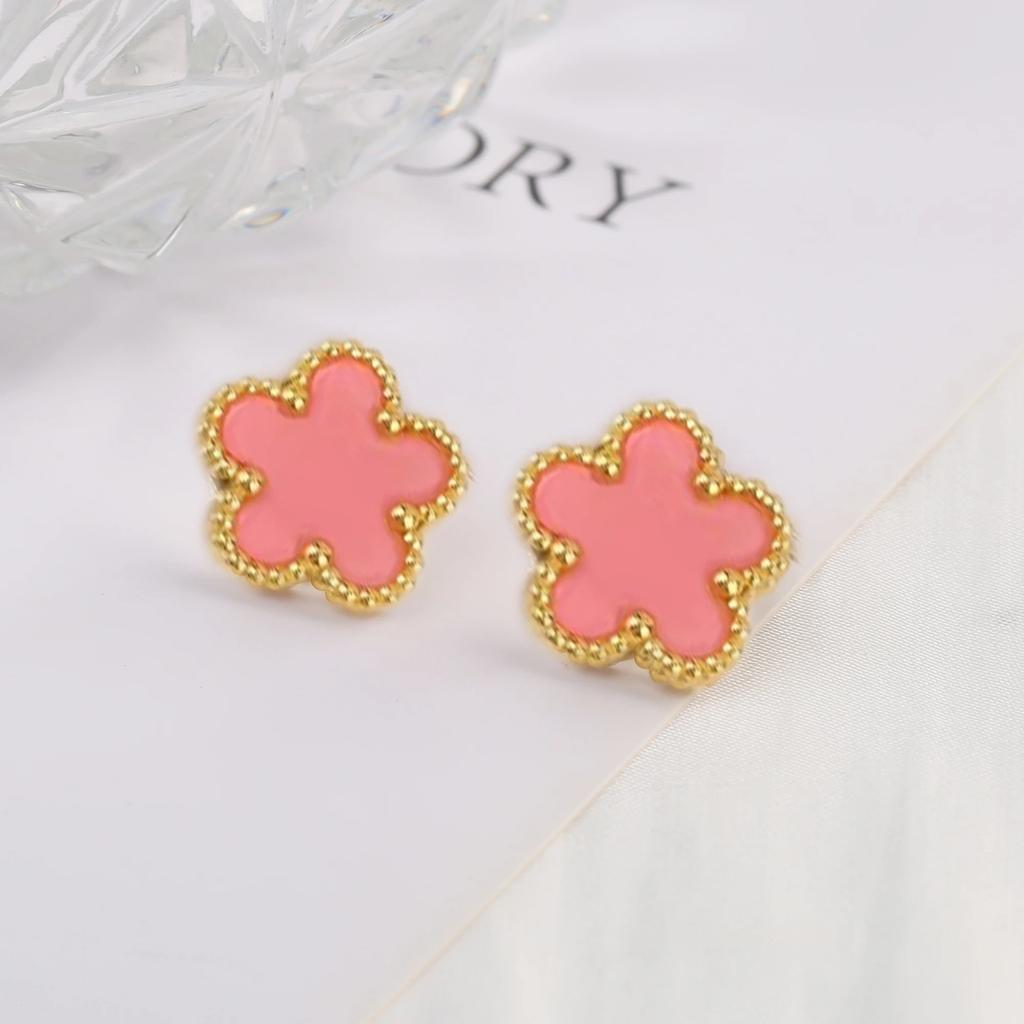 jewelry sales stainless steel five-leaf flower necklace bracelet earrings set high sense women's shamrock jewelry party