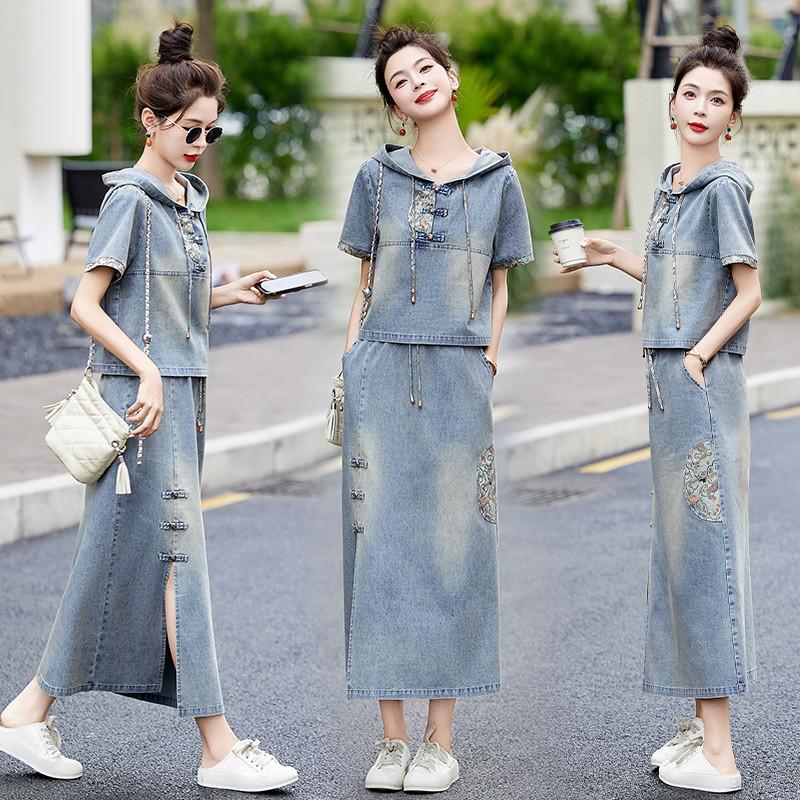 Traje de mezclilla con capucha bordado retro de verano para mujer