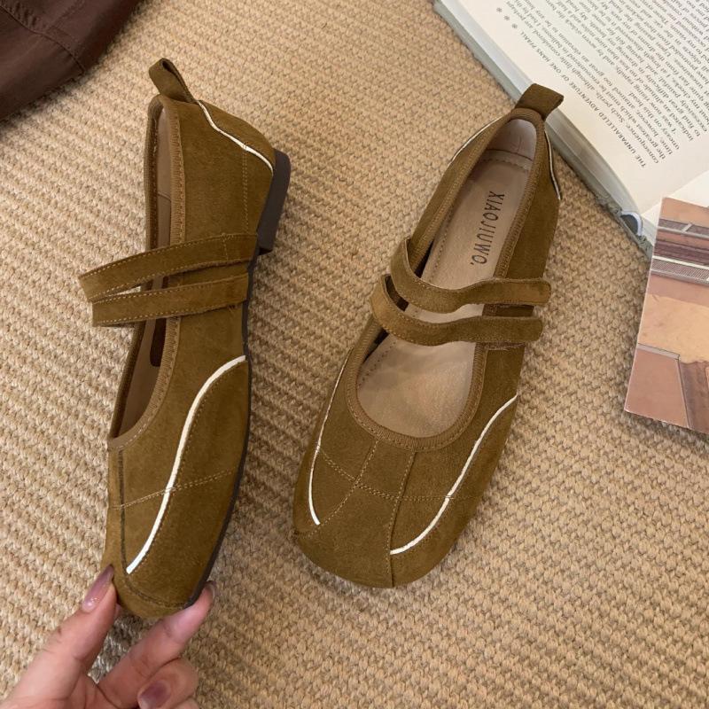 

Модная универсальная обувь Мэри с круглым носком 2025 весна и осень новая ретро обувь с неглубоким вырезом на липучке на плоской подошве с ремешком 39