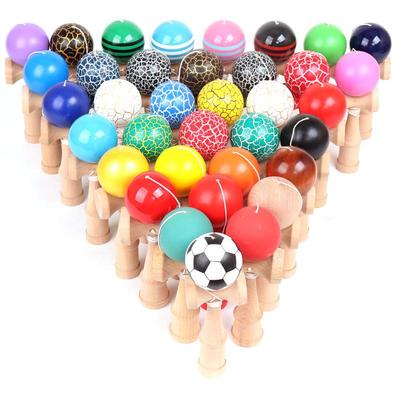 Traditionelles Kendama-Geschicklichkeitsspielzeug aus Holz für Kinder