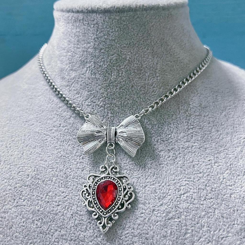Gothic Victorian Red Water Drop Pendant Necklace