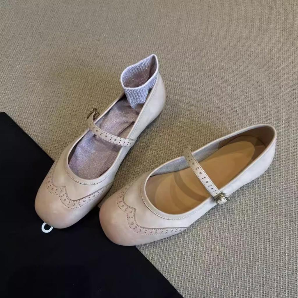 Vintage Brock carved word with flat Mary Jane shoes, light mouth soft leather pink single shoes