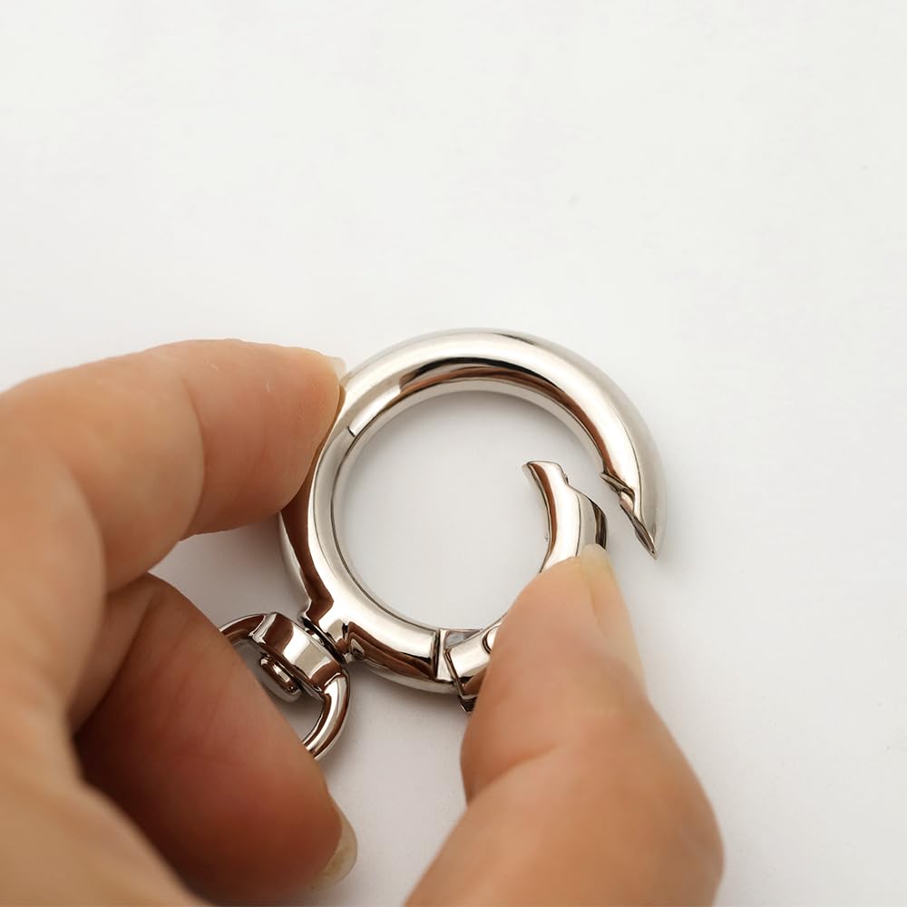FUSSED Motorcycle Key Chain, Bicycle Key Ring, Car Keychain, Carabiner Hook, Lightweight, Long Lasting,