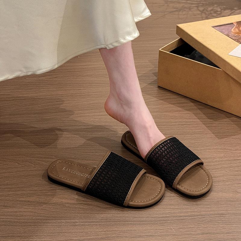 2025 Shoes, Sandals, Half Slippers, Women's Casual Summer Outer Wear, Hollowed-out Woven Breathable New Models