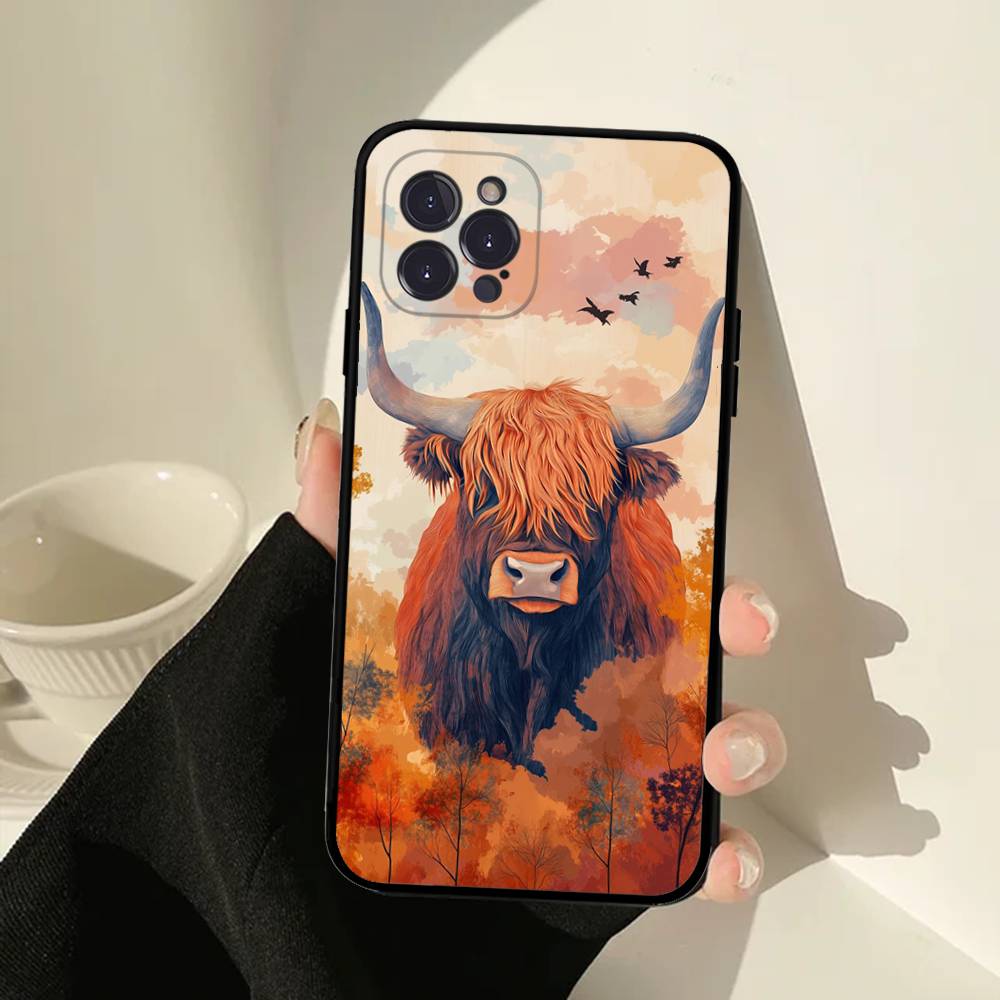 Lovely Animal Highland Cattle Phone Case For IPhone 16 15 14 13 12 Mini 11 Pro XS Max X XR SE 6 7 8 Plus Soft Silicone Cover