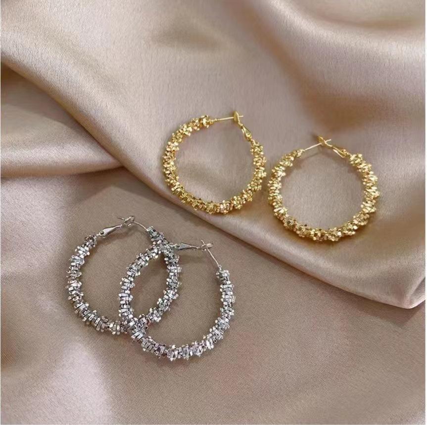 Europa und Amerika Mode OL-Stil Vielseitige Goldene Geometrische Runde Ohrringe Damen Übertriebene Ruili Kreis Ohrringe