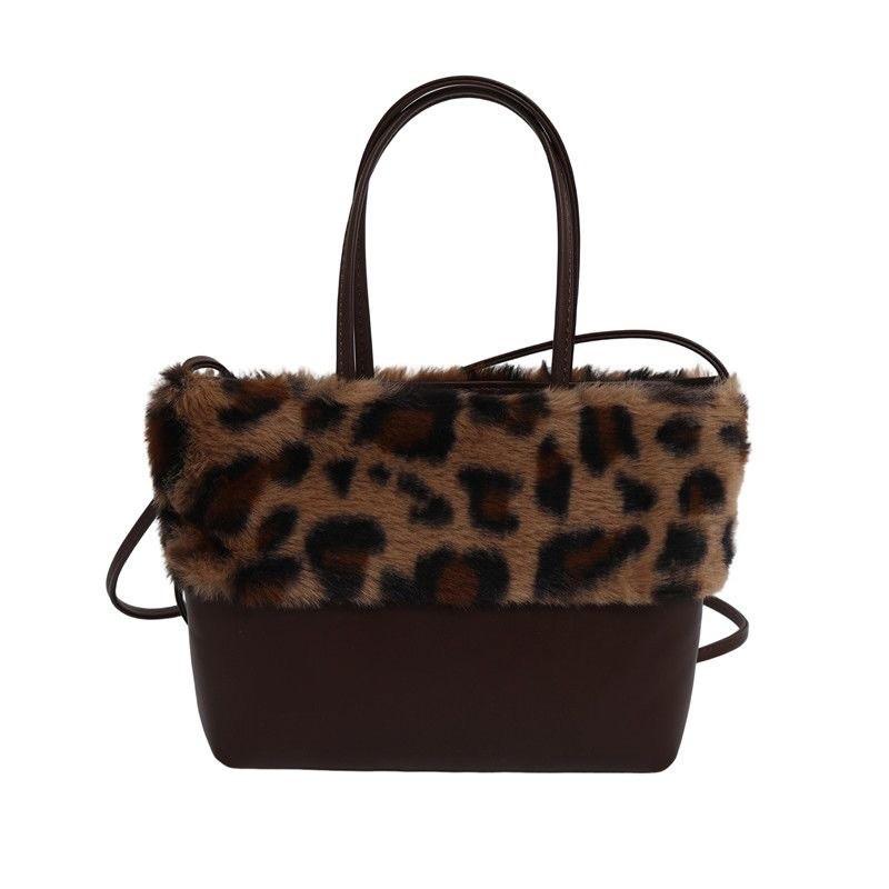 Plush Hello Kitty Crossbody Bag With Padded Shoulder Strap For Everyday Outings