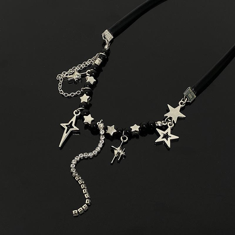 New Diablo tetragonal leather beaded splicing necklace girls trend hot girl sweet cool temperament accessories