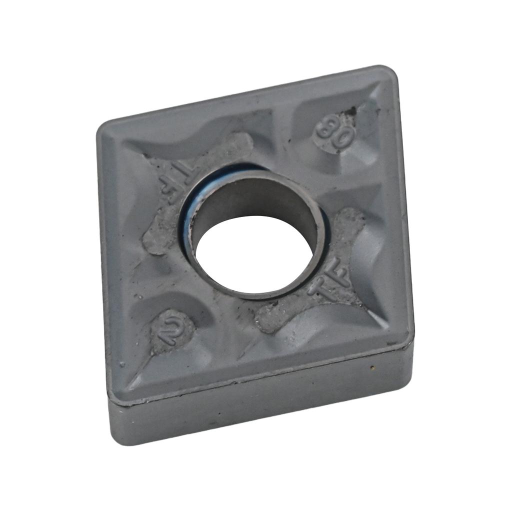 Vereinfachen Sie Ihren Arbeitsablauf mit 10 Stück benutzerfreundlichen Hartmetall-Wendeschneidplatten. Die Modelle umfassen sowohl CNMG432TF als auch CNMG120408 TF.