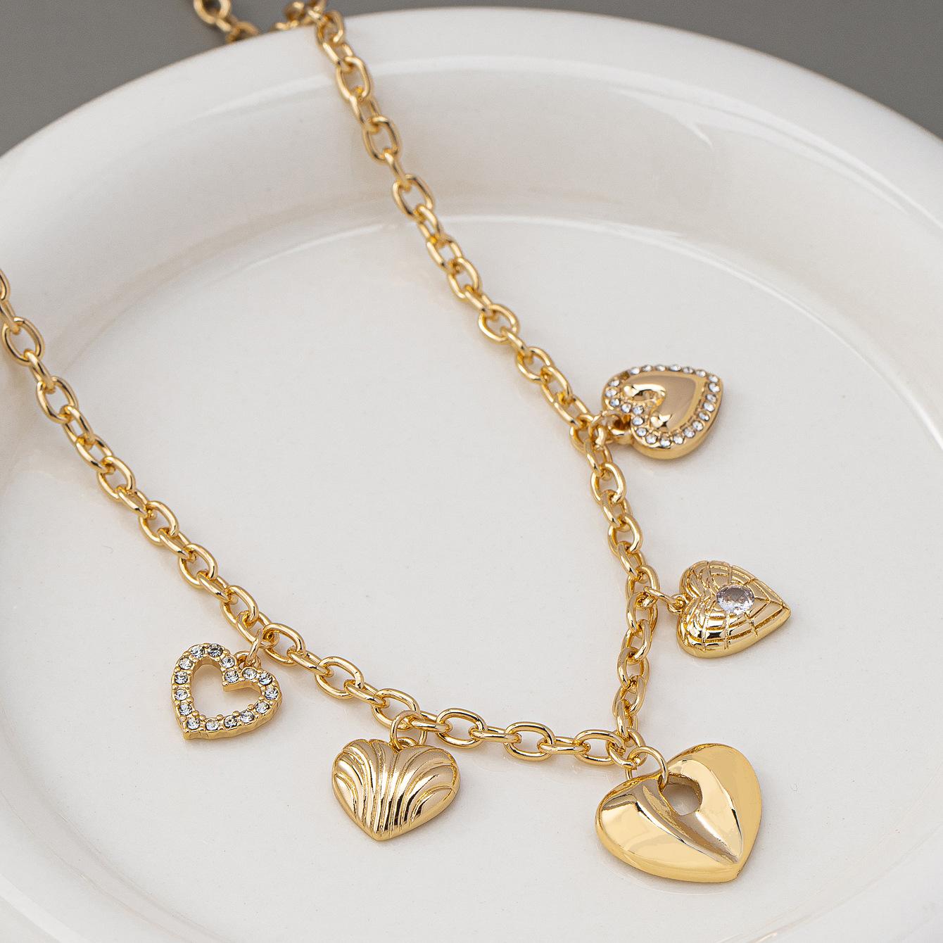 

Новое ожерелье из жемчуга из раковины конха в форме персикового сердца, женское, в богемном стиле, простая и универсальная цепочка для ключицы