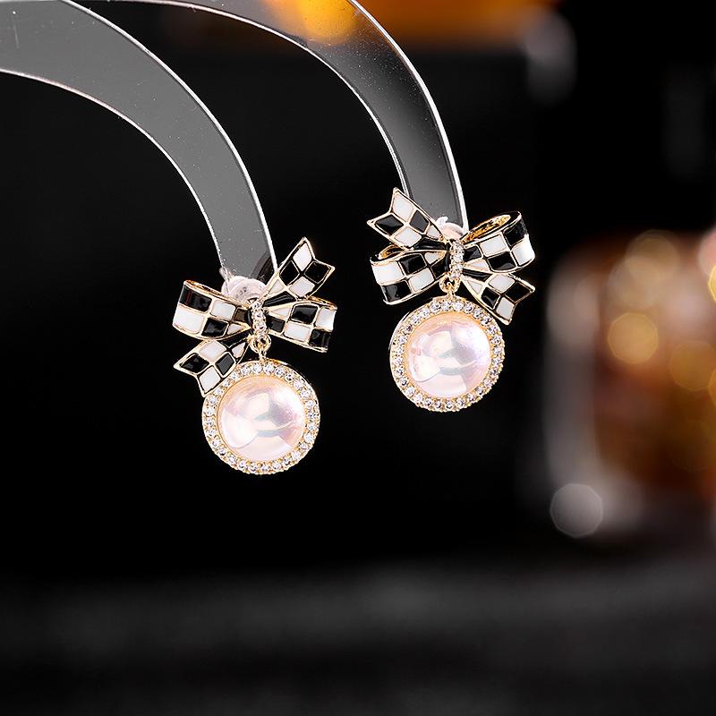 Cercei geometrici de modă coreeană Declarație de design Cercei cu zăbrele alb negru Bijuterii de lux pentru femei cu piatră CZ
