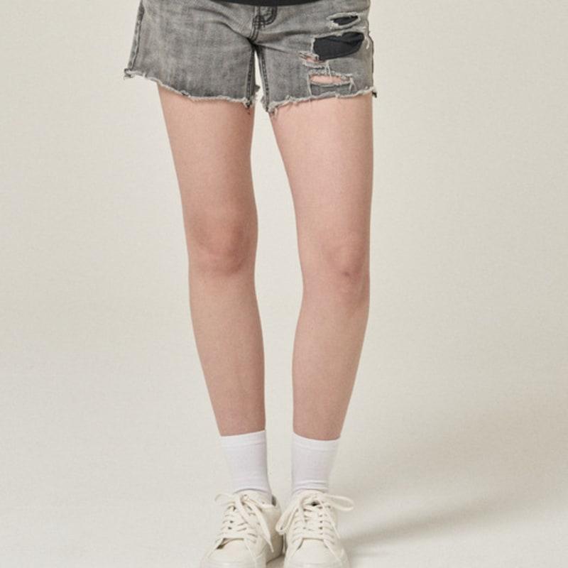 SHOWPIECE Flower Point Socks_WH