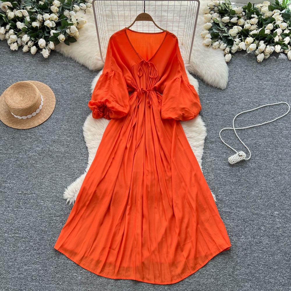 Retro V-Neck S páskem v pase Lucernový rukáv Délka ke kolenům A-Line Midi šaty Korejský Sle Letní Dlouhé šaty pro ženy