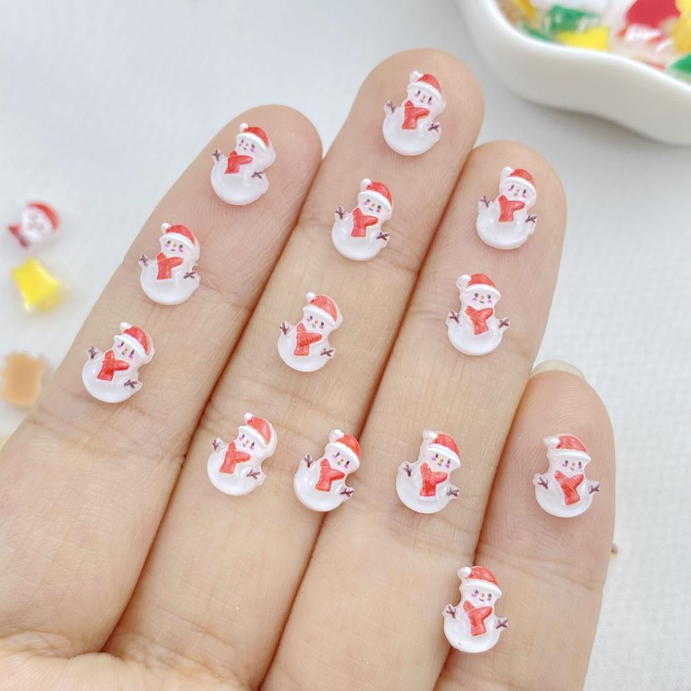 100 Stück Süße Harz-Mini-Weihnachtsbäume, Schneemänner, flache Rückseite, Schmuckherstellung, Maniküre, Haarschmuck-Zubehör