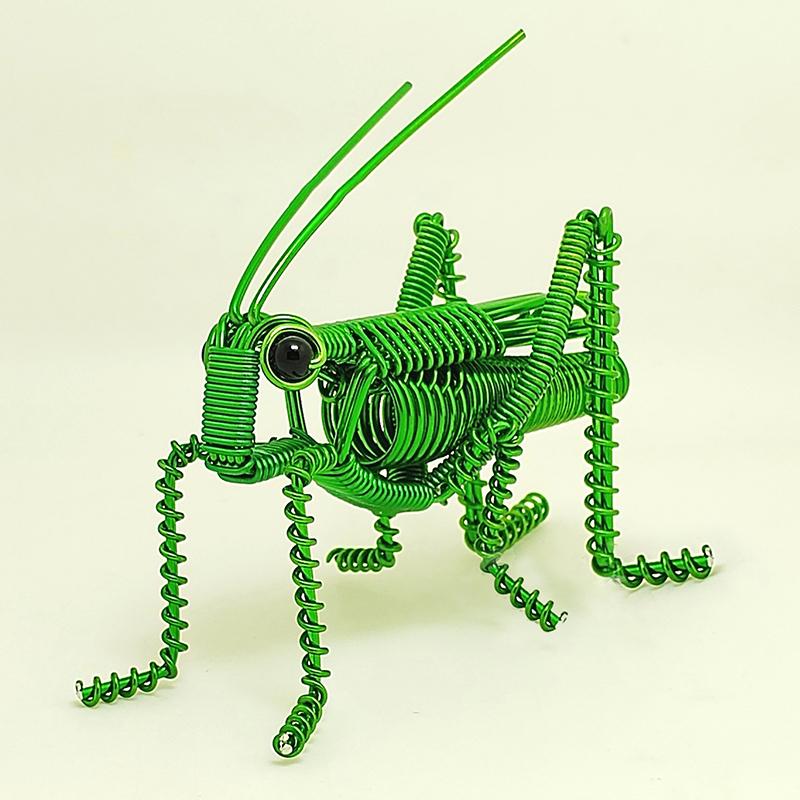 Handmade Aluminium Wire Handicrafts Simulation Insect Grasshopper Locust Mantis Model Metal Wire Braiding Craft Ornaments Statue