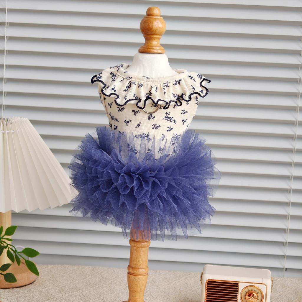 Spring and Summer New Style Dog T-Shirts Are Better Than Panda Mi's Floral Princess Dress Pet Clothing