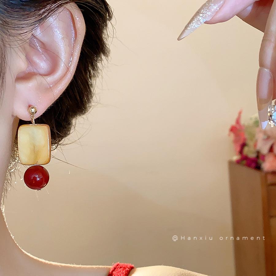 Silver Needle Glass Bead Pendant Stud Earrings: Retro Chinese Fashion, Light Luxury High-End Jewelry for Women