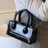Textured Chain Box Bag New Niche Fashionable Portable Small Square Bag Casual Commuter Messenger Bag