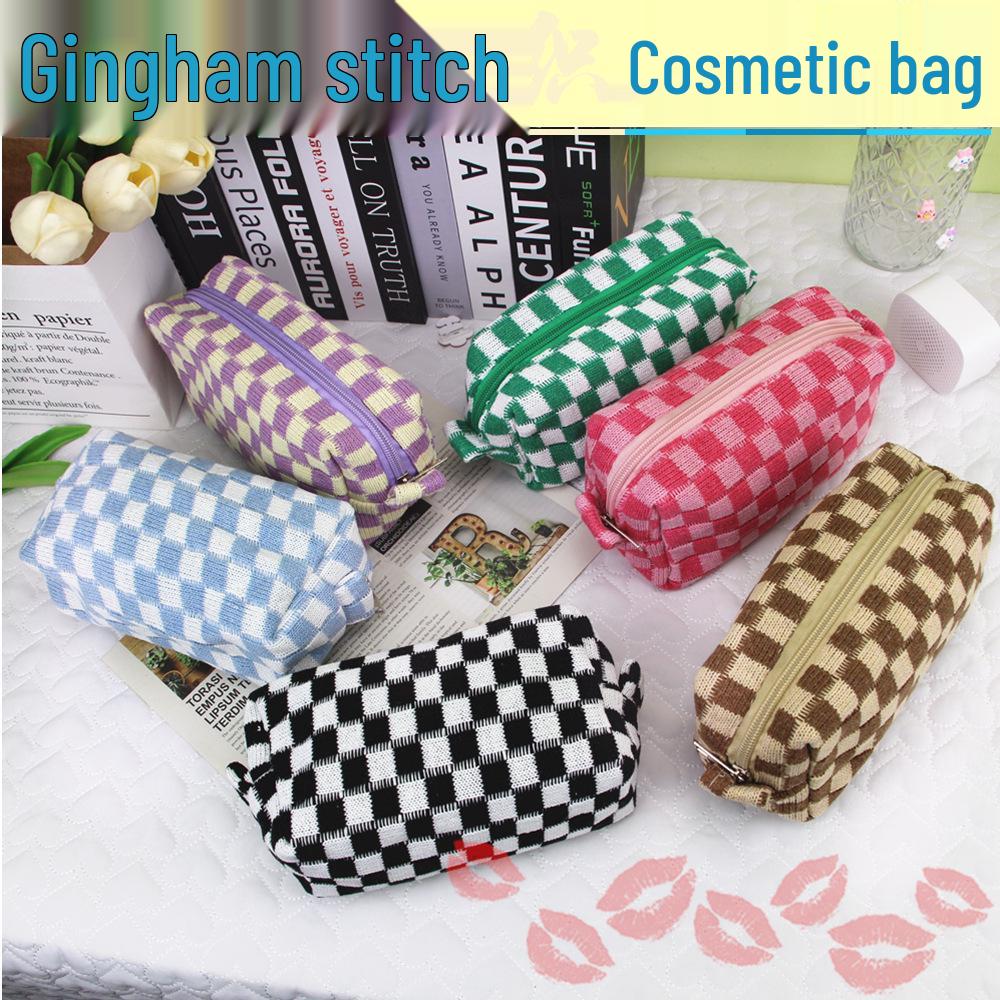Ins-Style Plaid Knit Makeup Bag - Large Capacity Contrasting Yarn Pencil Case