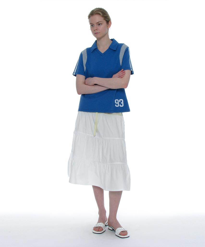 PARTIMENTO WOMEN Numbering Applique V-Neck Polo_Blue