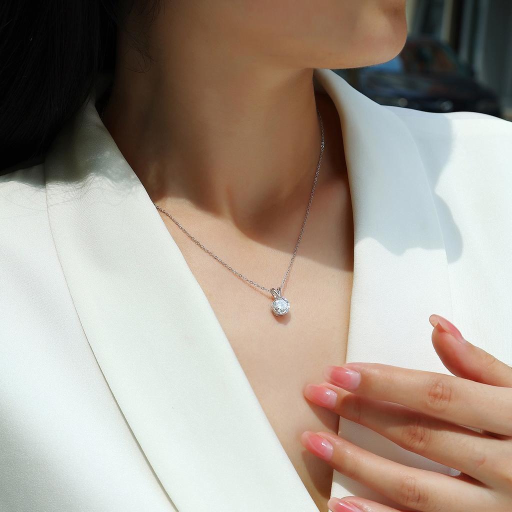 JIUZUAN Moissanite Necklace 18K Gold Plated 925 Silver Solitaire Pendant Minimalist Style Elegant Gift Comes with GRA Certificat