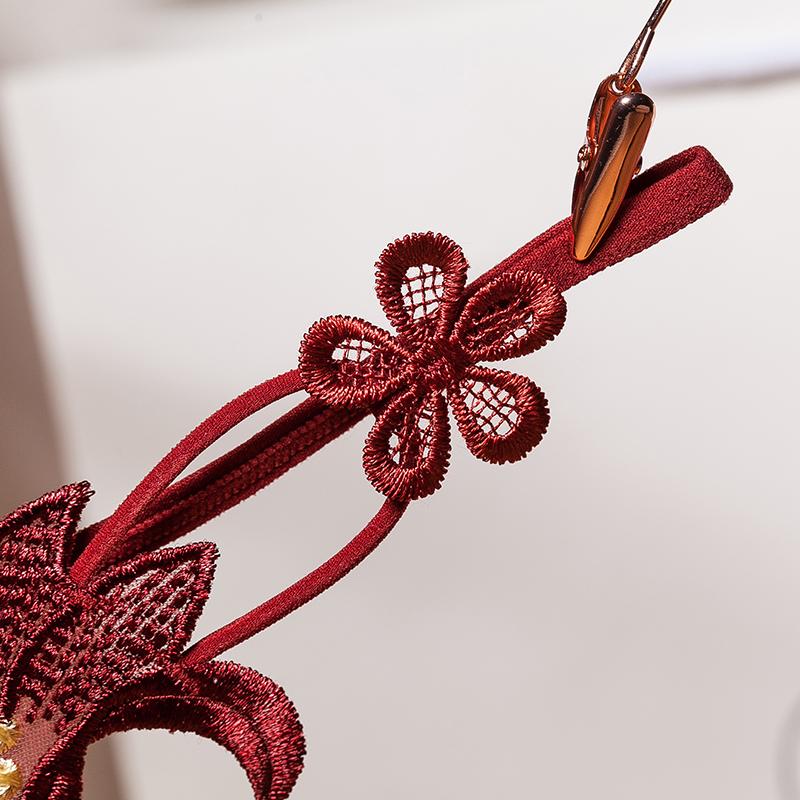 Transparent Women's Panties Sweet Underwear Open Crotch Thongs Embroidery Sexy Lingerie Erotic Beaded G-Strings T Back