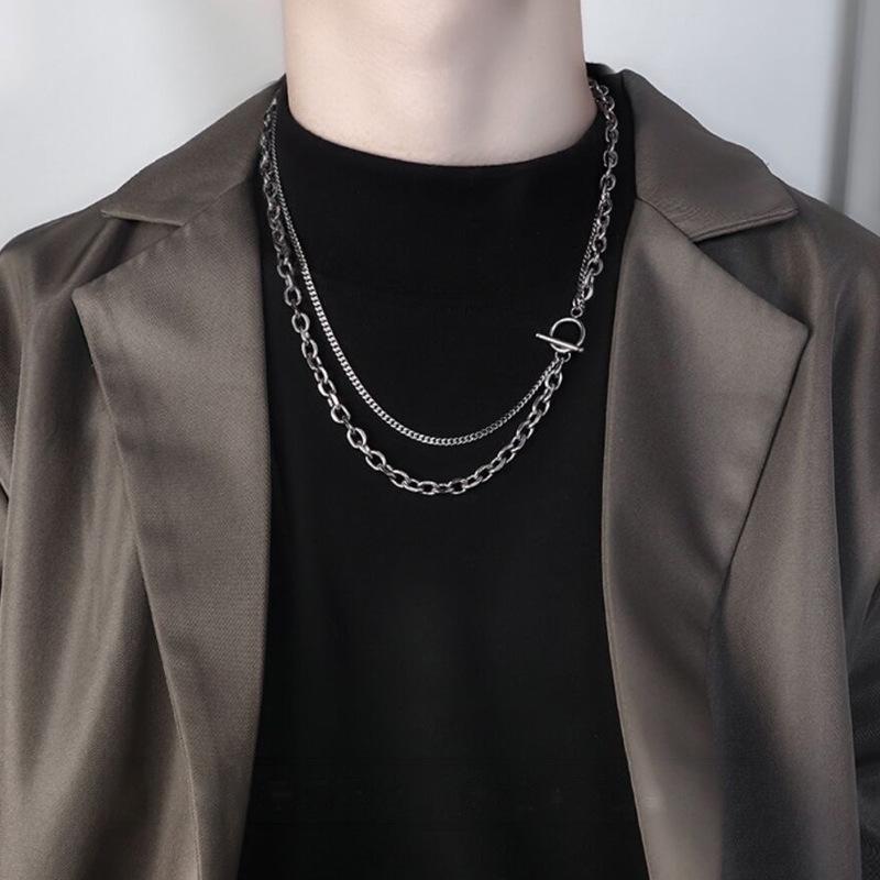 Cadena de clavícula doble capa japonesa y coreana: Collar OT de Acero de Titanio Hip-Hop con Cruz y Estrella para Hombres y Mujeres