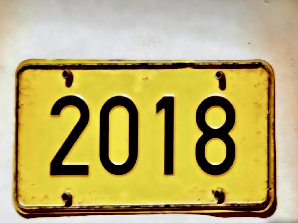 Vintage s Year Number Retro Yellow License Plate Pattern Aluminum Metal Painting High Definition Clear Print Bend Resistant