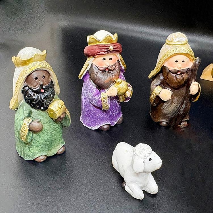 Festival 11Pieces Christmas Cute Resins Nativity Scene Miniature Figurines Set for Religious Holiday Collection Gift