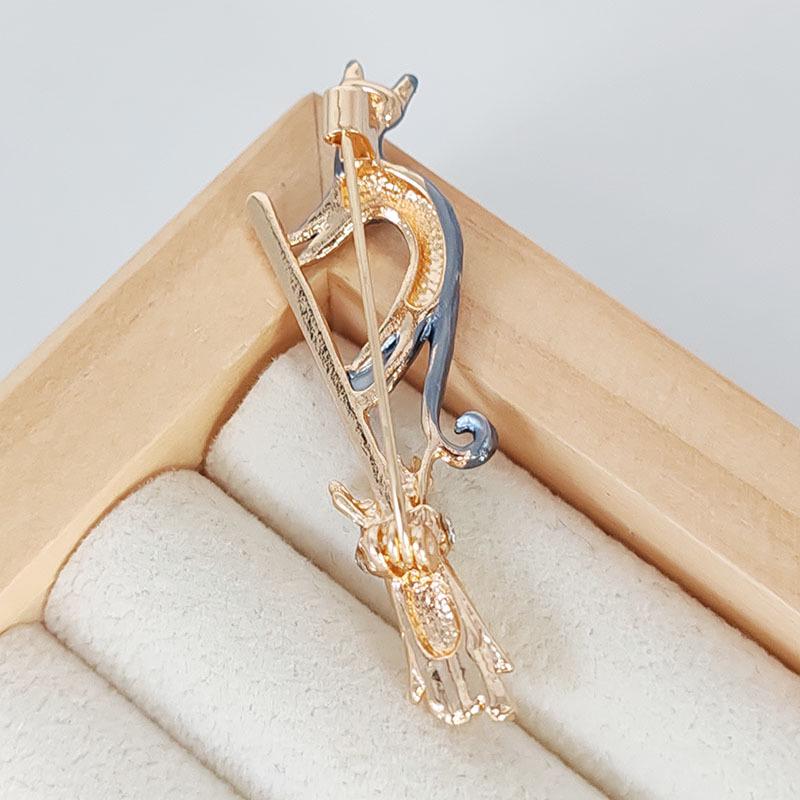 Trendy Flying Broom Kitten Brooch: Creative Animal Jewelry