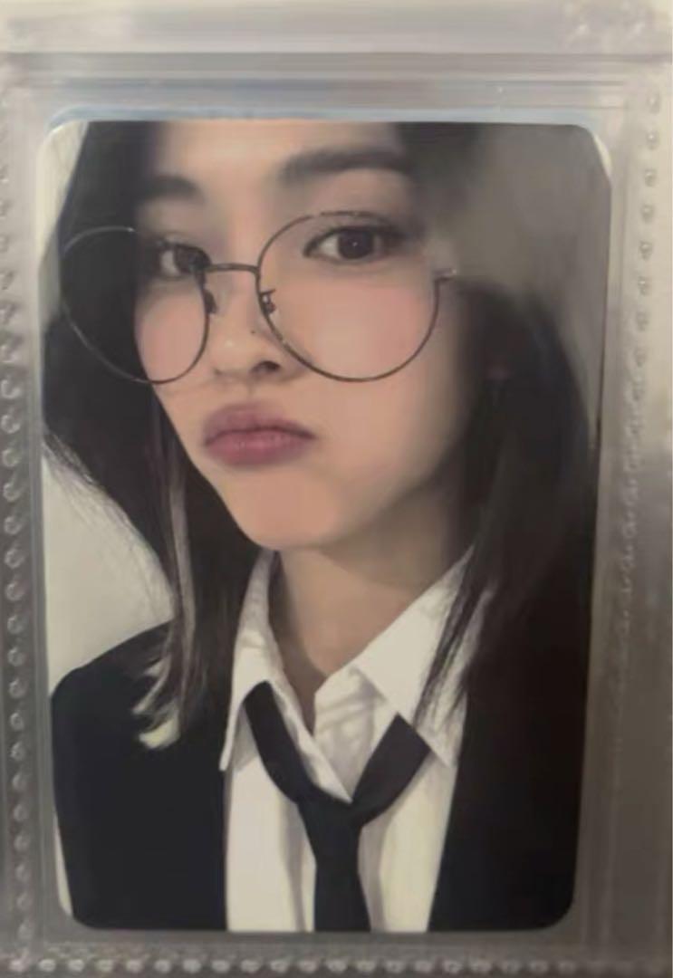 

[Б/У] ITZY KILL MY DOUBT Рюджин Звуковая волна Торговая карта