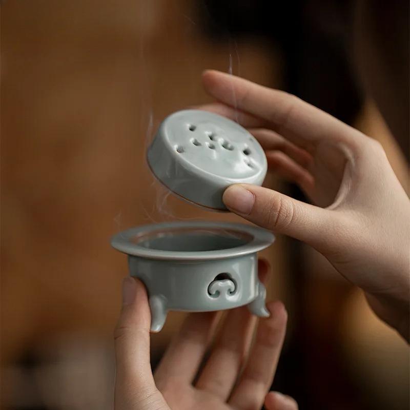 Yaozhou Kiln Celadon Incense Holder Vintage Incense Smoke Waterfall Incense Burners Consecrate Censer Tea Ceremony Craft Gift