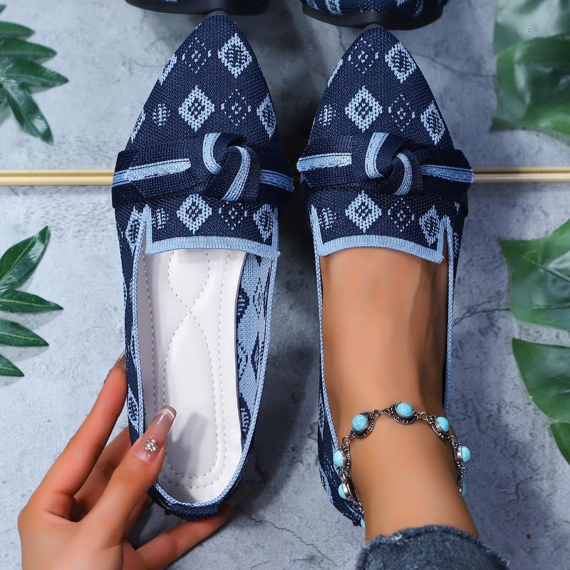 Skinny pointed large size flat single shoes women, fashionable flying weaving one pedal bow casual breathable color matching single