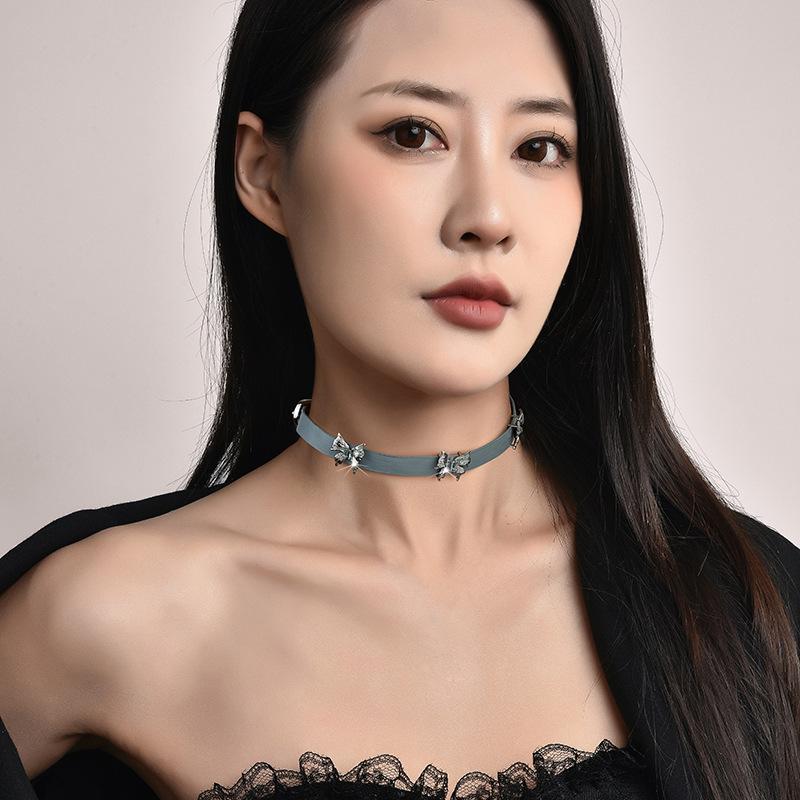 Asif Schmetterlings-Choker-Halskette mit Palladium-Anhänger für modebewusste Frauen